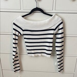 Edikted Off-the-Shoulder Sweater